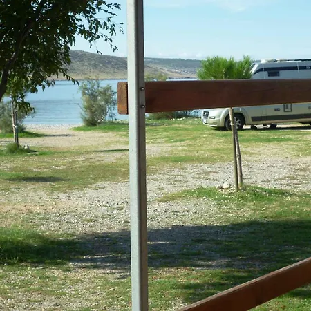בית נופש Mobilehomes In - Paklenica Riviera 6831 *