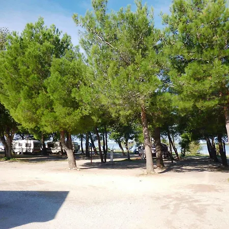 בית נופש Mobilehomes In - Paklenica Riviera 6831
