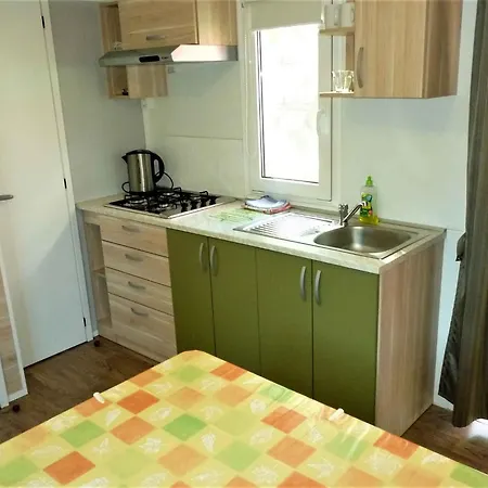 Parque de vacaciones Mobilehomes In - Paklenica Riviera 6831 Seline