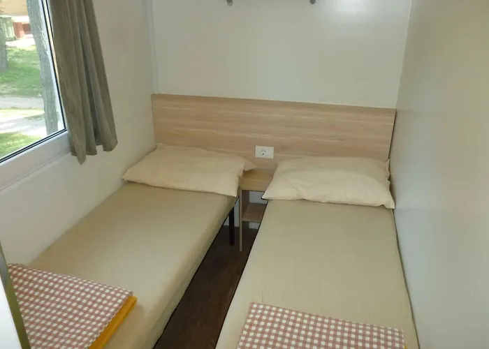 Mobilehomes In - Paklenica Riviera 6831 Tatil parkı