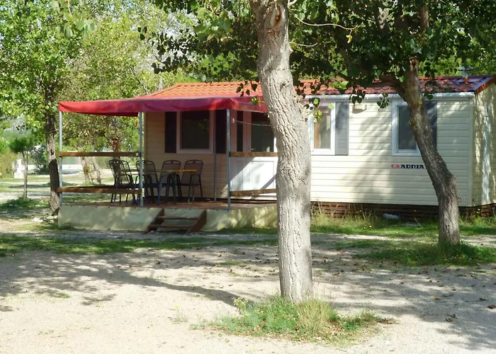 Mobilehomes In - Paklenica Riviera 6831 Seline