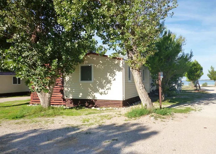 Mobilehomes In - Paklenica Riviera 6831 Park za odmor